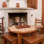 Itonia House Semesterbostad