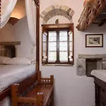 Semesterbostad Itonia House