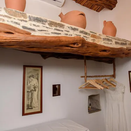 Semesterbostad Itonia House *