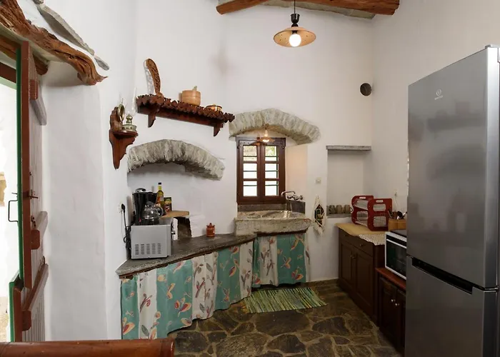 Tatil Evi Itonia House *